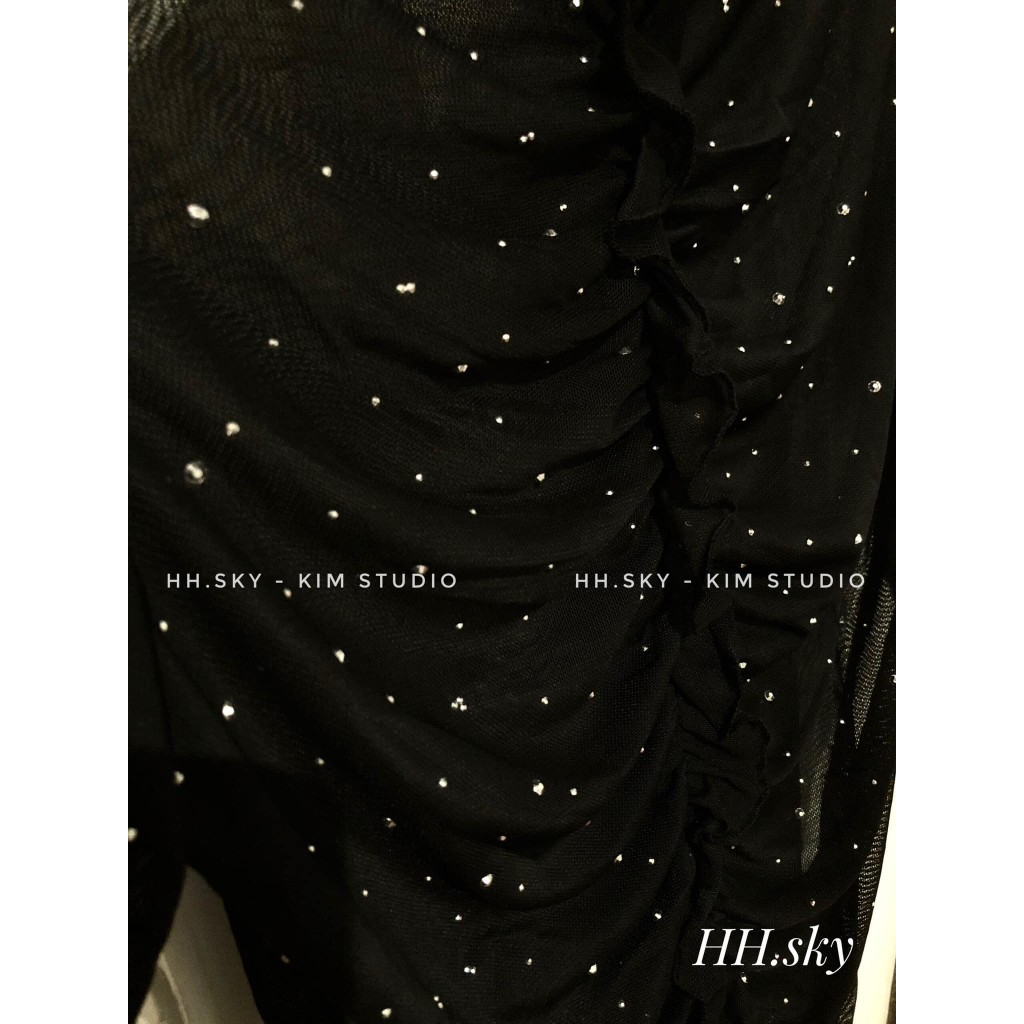 Áo lưới mềm đính đá rúm dài tay