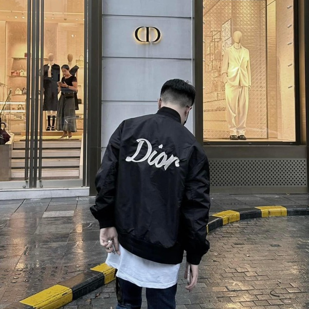 Áo Khoác Gió Bomber Đì O Hai Lớp Họa Tiết Chữ Thêu_Áo Khoác Gió 2 Lớp Hót Neww