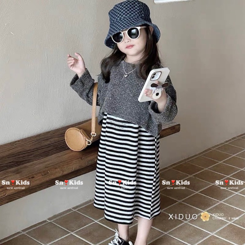 Set áo khoát kèm váy