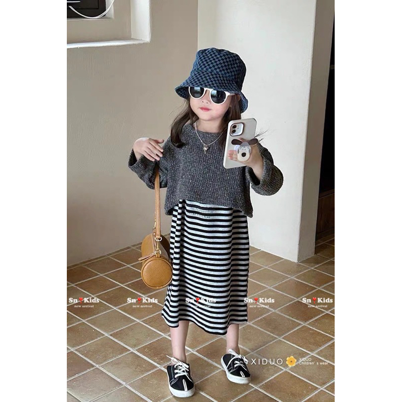 Set áo khoát kèm váy