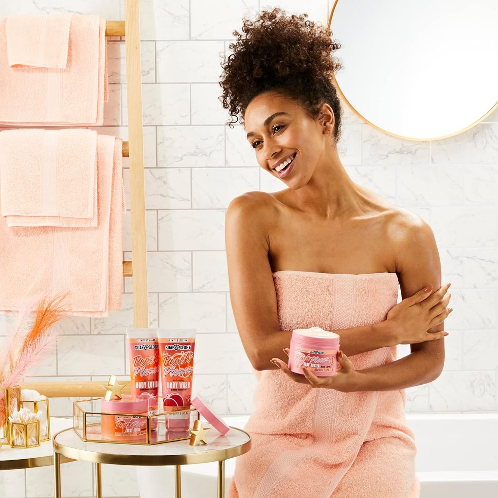 Bơ dưỡng thể Soap and Glory 300ml PEACH PLEASE Body Butter dưỡng ẩm, trắng da body hương hoa đào & xạ hương