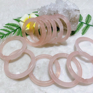 Vòng kiềng thạch anh hồng bản đũa size 53-58mm