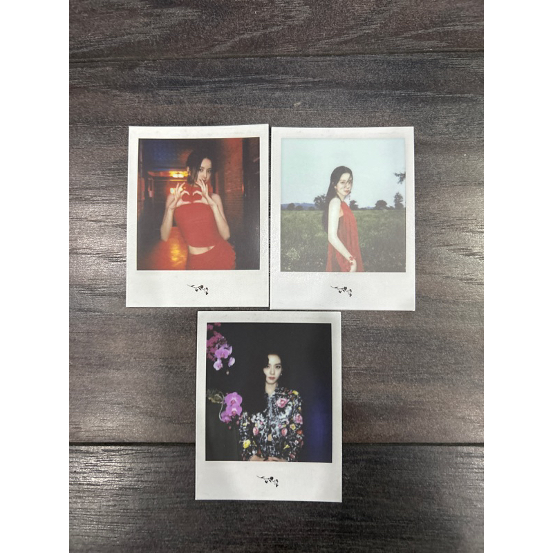 Pola ảnh jisoo album Me