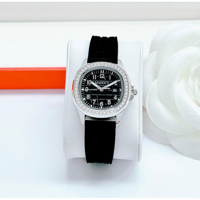 Đồng hồ nữ Madocy M81698 Silver Black