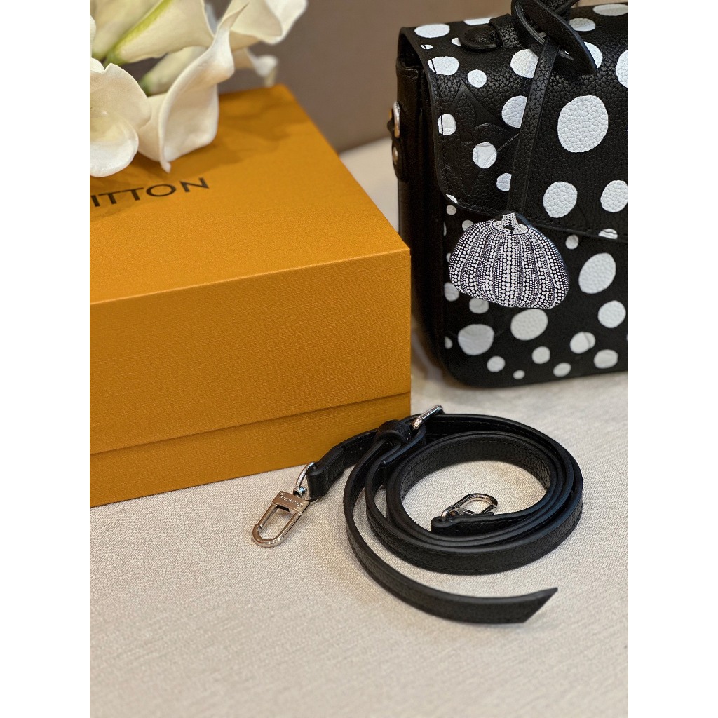 TÚI LV METIS CHẤM BI SZ24