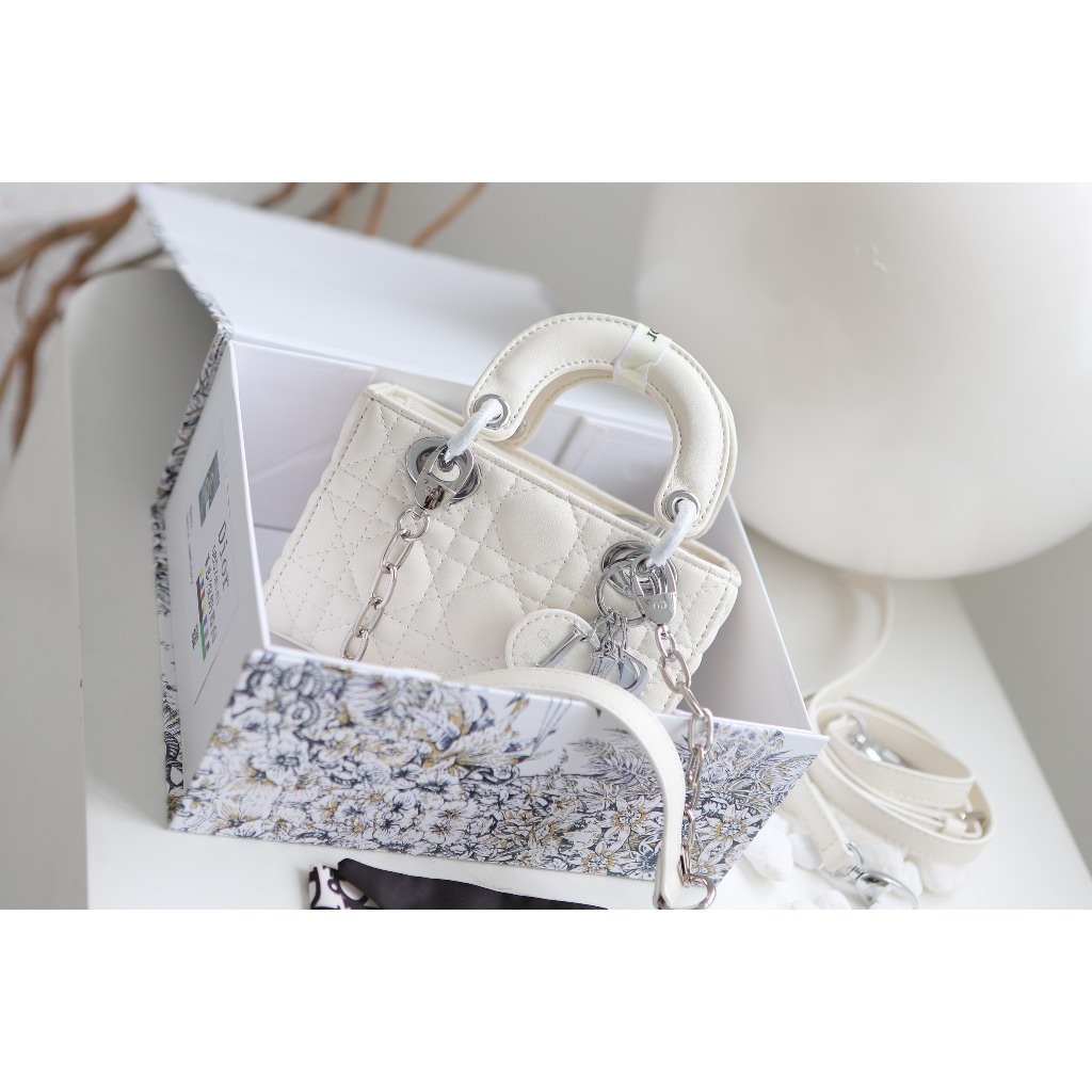 TÚI CD LADY JOY SZ18 TAG BẠC