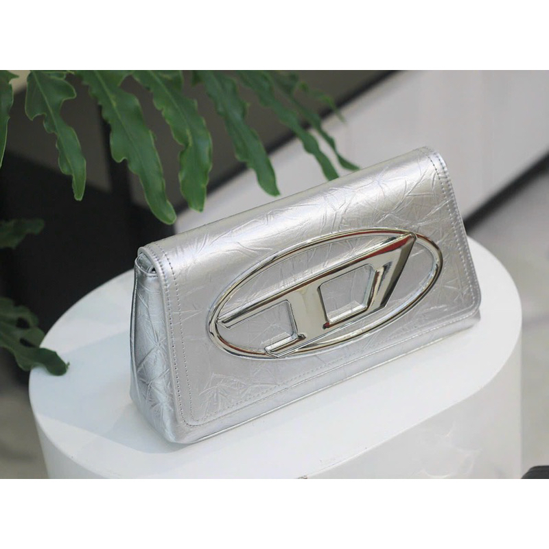 Túi diesel kẹp nách cho nữ