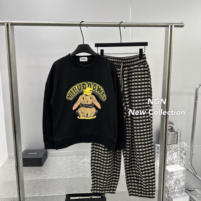 Sét áo dài tay hình cute + quần baggy kẻ caro