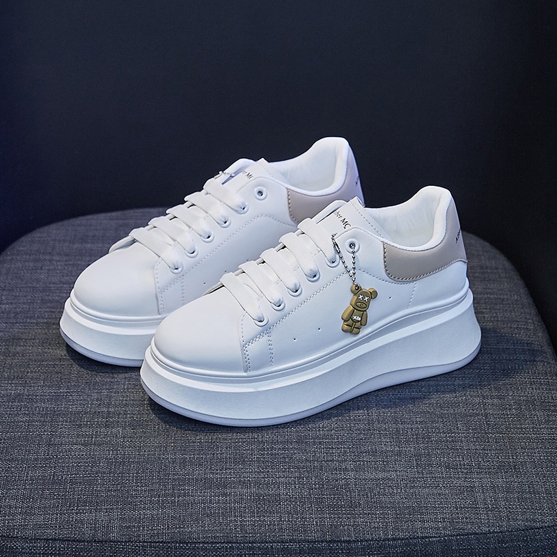 Giày thể thao nữ đế cao 5cm đế in hình gấu đáng yêu kiểu dáng trẻ trung năng động HB72