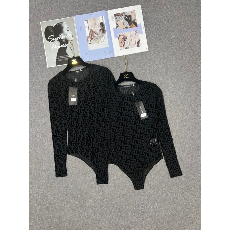 Áo bodysuit chữ nhung sịn sò