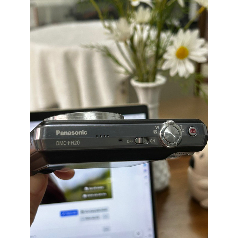Máy ảnh Panasonic DMC- FH20