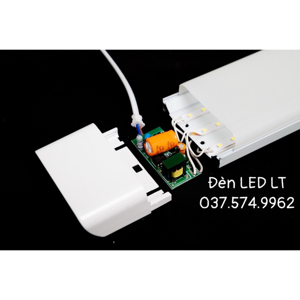 Đèn Tuýp LED Bán Nguyệt Đầu Vuông 1m2 60W 3 hàng led