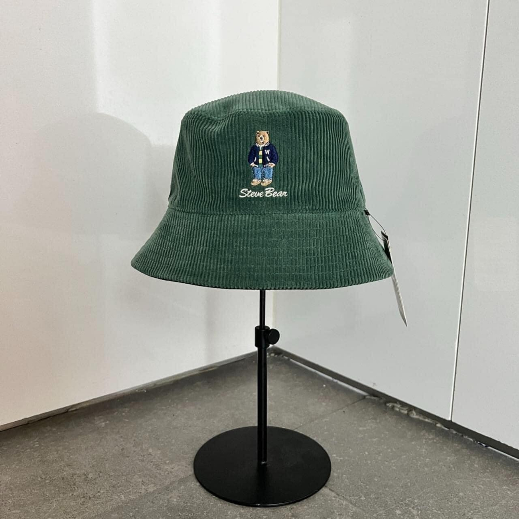 Mũ xô WHO.A.U vải nhung Steve Bear