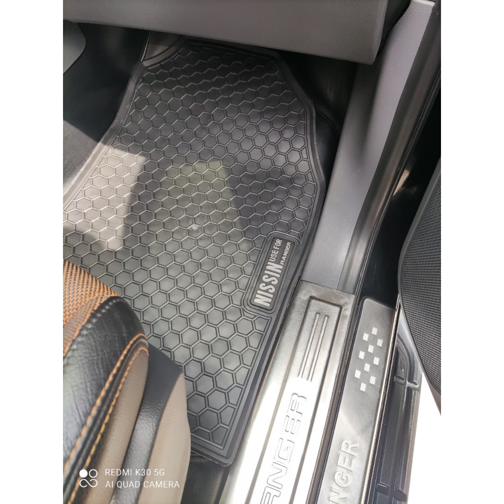 Lót sàn cao su xe Ford Ranger 2023, 2016 - 2021, chất liệu cao su ko mùi, đúc vừa form xe