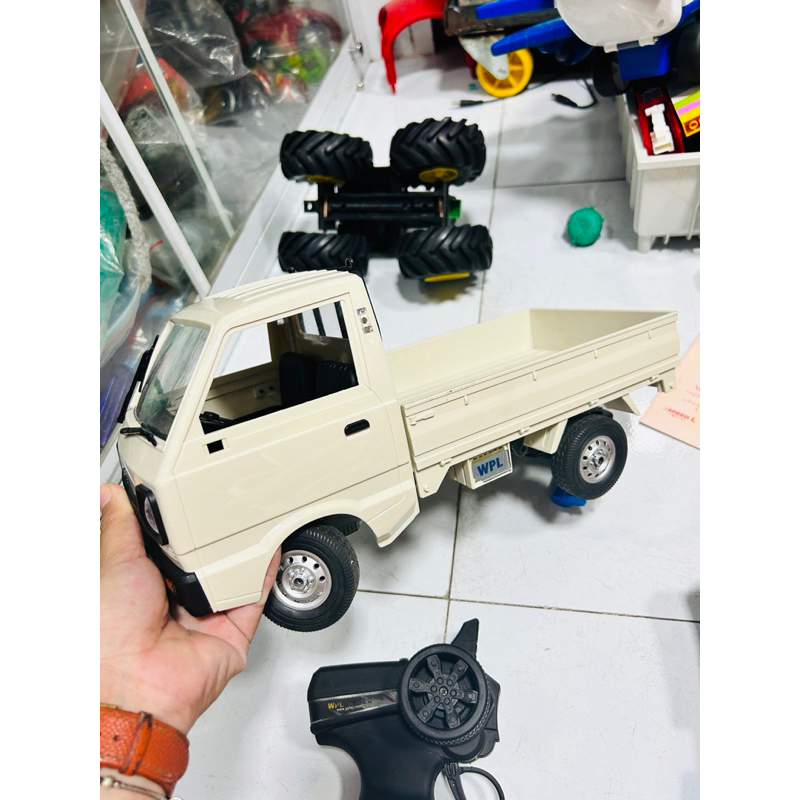 Xe tải điều khiển pin sạc size của Nhật  D12 RC Car Simulation Drift Truck 260 Scale 1/10 chính hãng