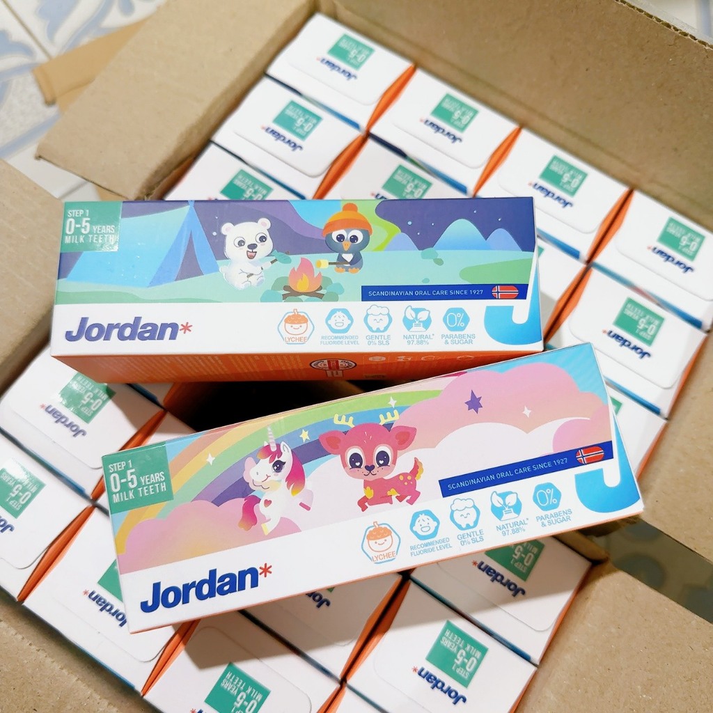 Kem đánh răng Jordan cho bé vị dâu & vị nho 75g