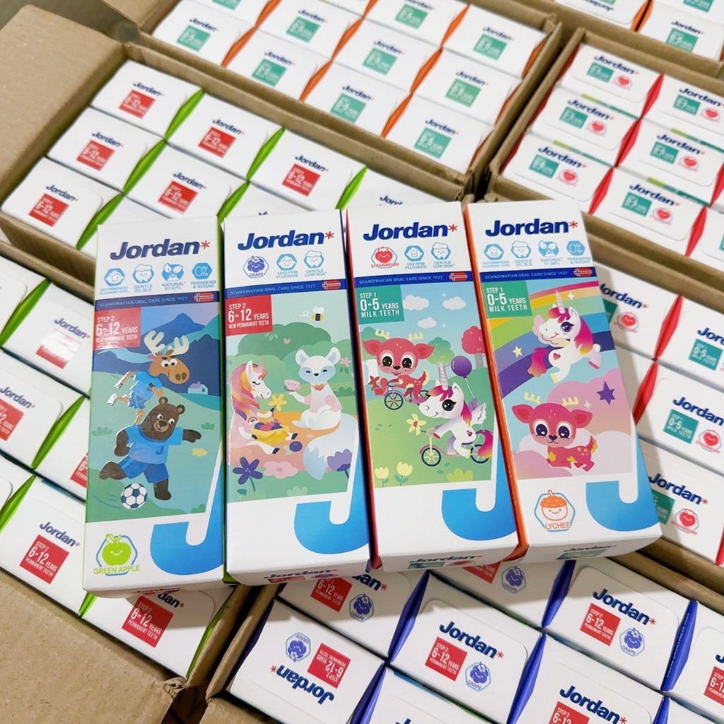 Kem đánh răng Jordan cho bé vị dâu & vị nho 75g