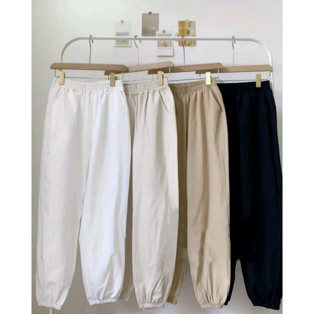 Quần jogger thể thao bo gấu, quần trơn form rộng unisex chất mềm mại co giãn | BigBuy360 - bigbuy360.vn