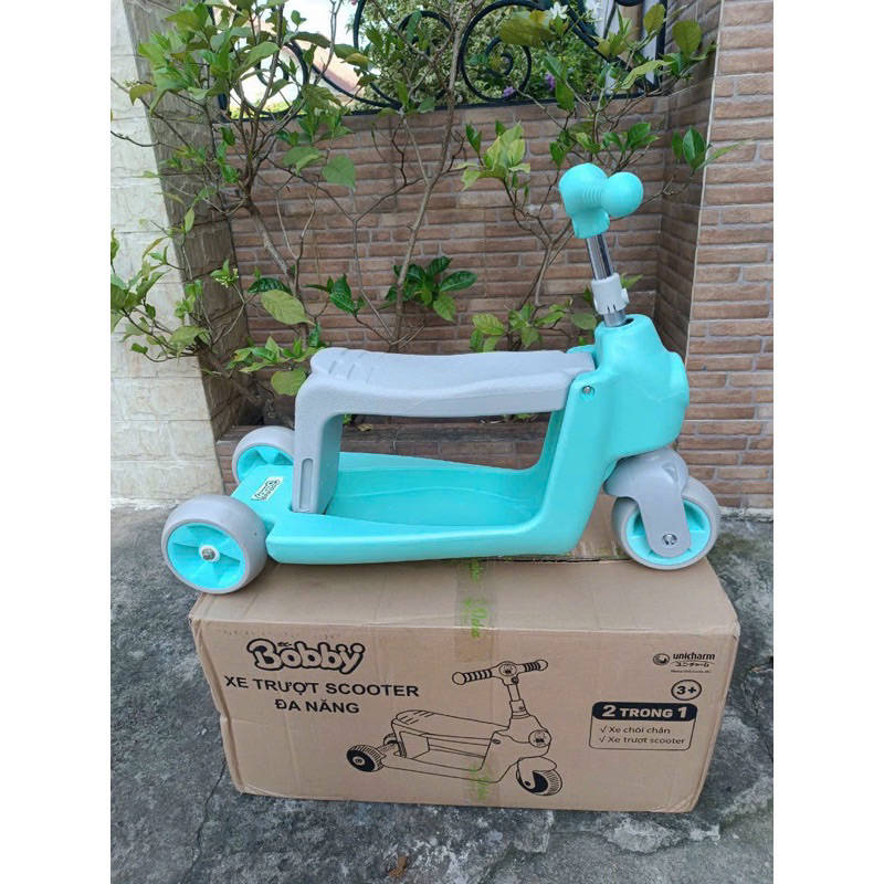 Xe chòi chân kết hợp xe trượt scooter Bobby