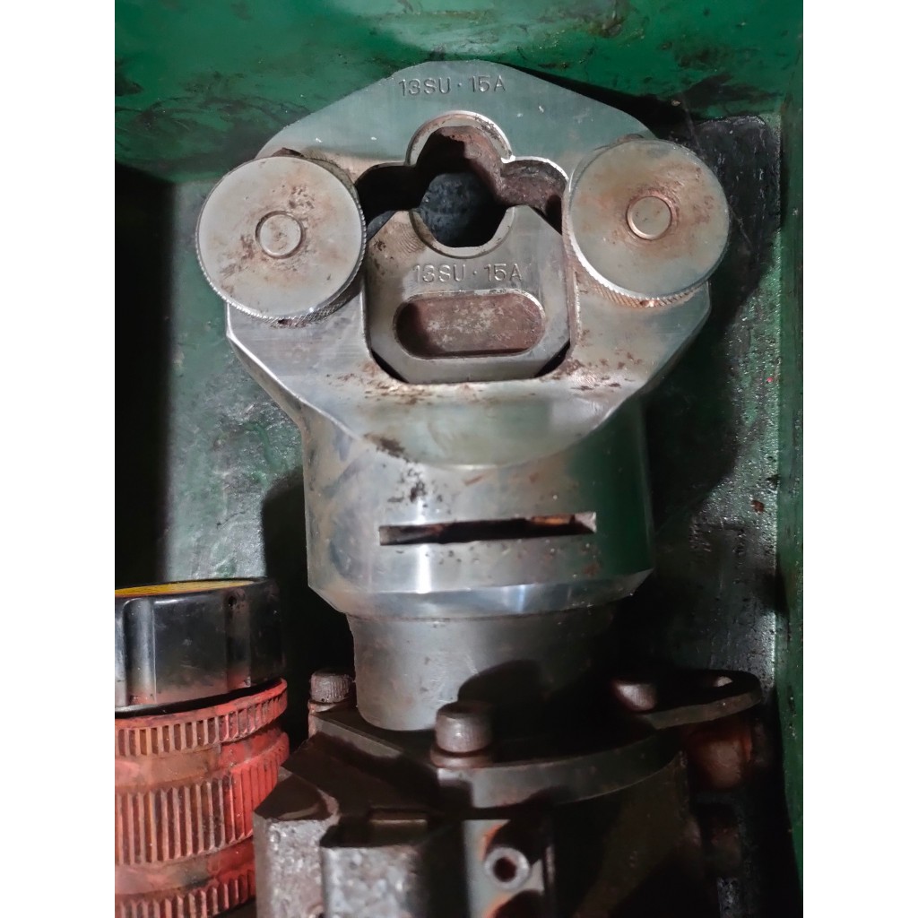 Bấm cos thủy lực hàng Nhật bãi