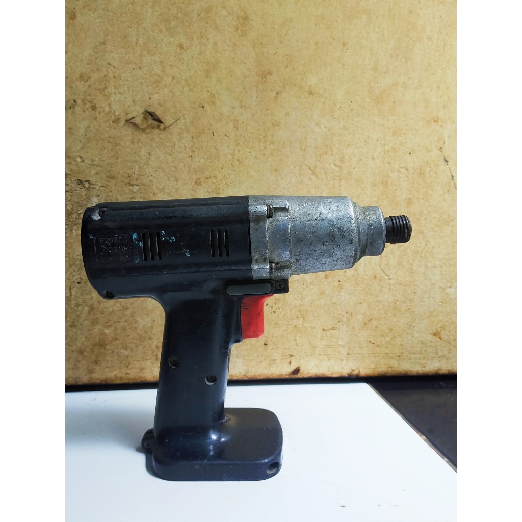 Máy bắn vít National