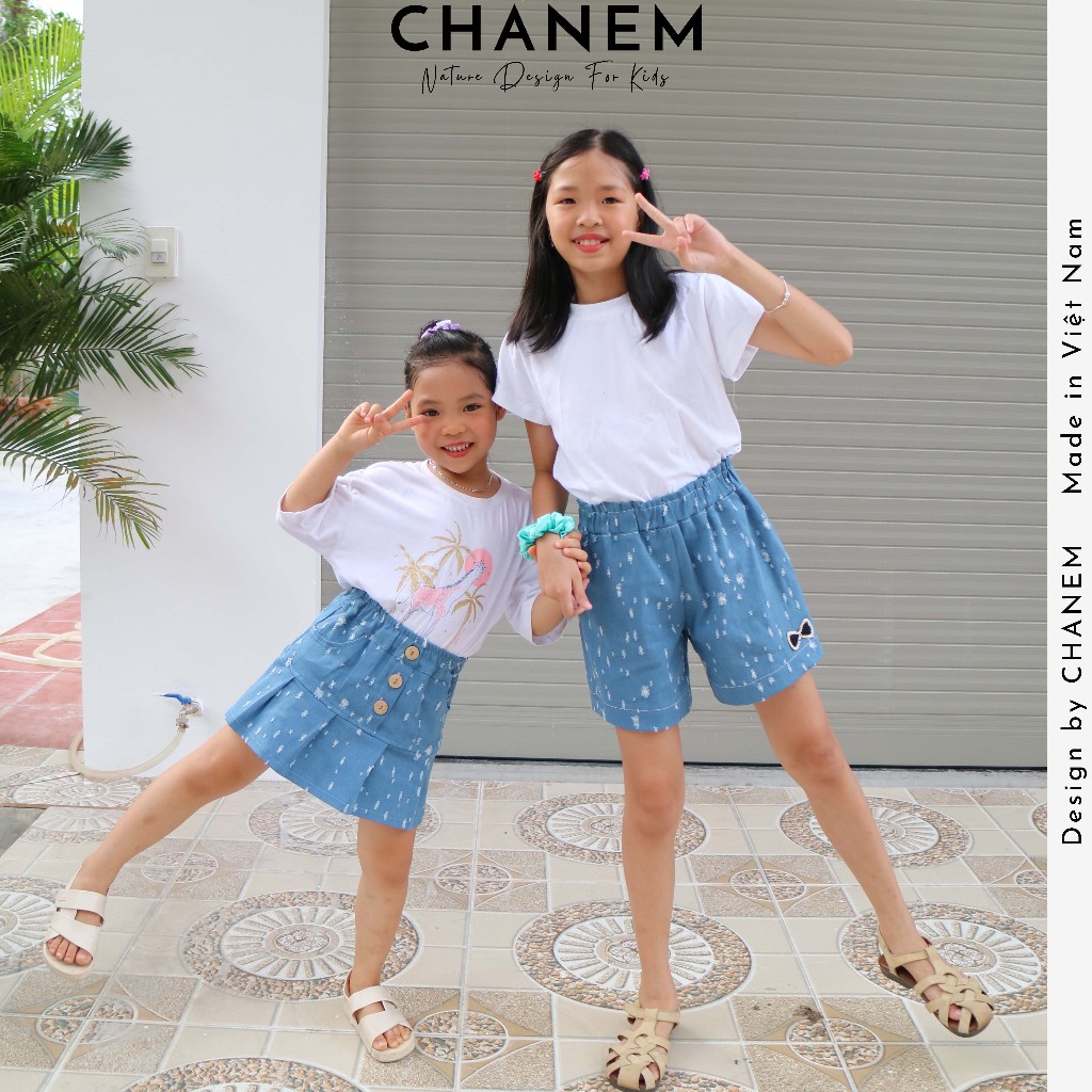 Chân váy cho bé gái CHANEM LITA phối cúc gỗ dừa cá tính  cạp bèo chun, vải bò cao cấp mềm mại