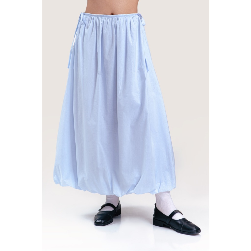 LIBÉ - Chân váy dài dáng xòe trái bí dài thắt nơ hai bên eo màu xanh da trời