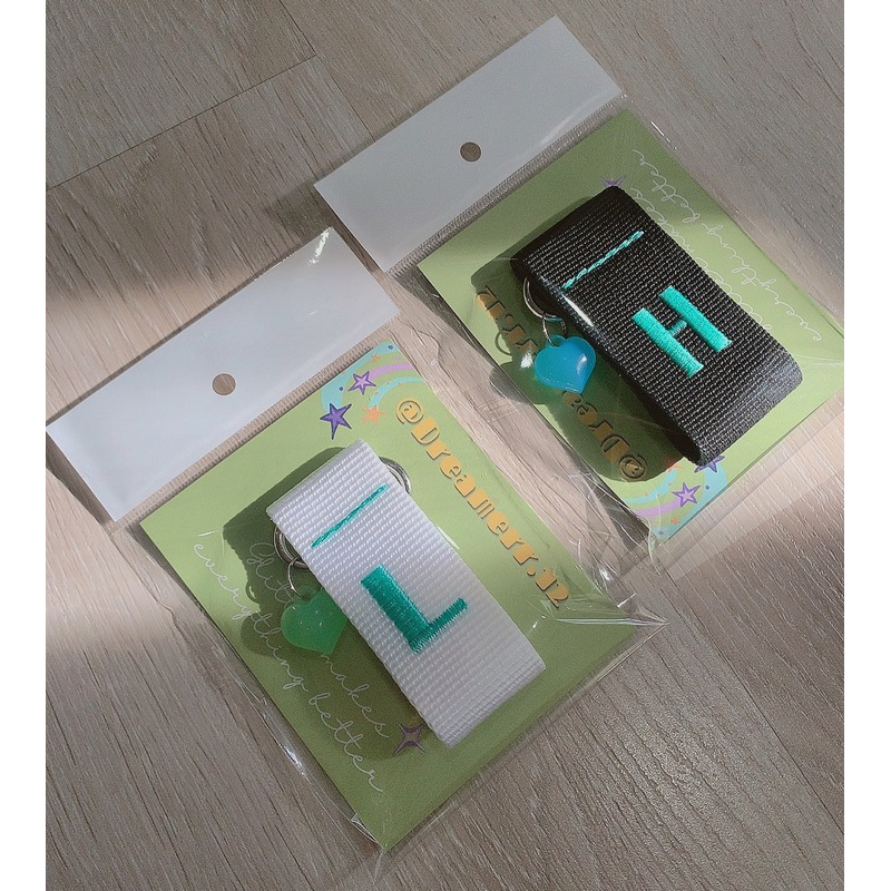 Móc khoá thêu tên mini - Mimi embroidered nametag