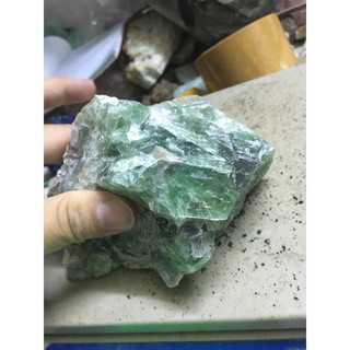 100gr Đá Thô Màu Xanh Lá Fluorite