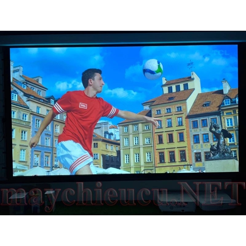 Máy chiếu gần Panasonic PT-TW351R mới dùng chưa đến 300 giờ, hình ảnh rất sắc nét, độ phân giải HD,