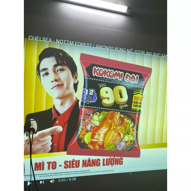 Máy chiếu gần Panasonic PT-TW351R mới dùng chưa đến 300 giờ, hình ảnh rất sắc nét, độ phân giải HD,