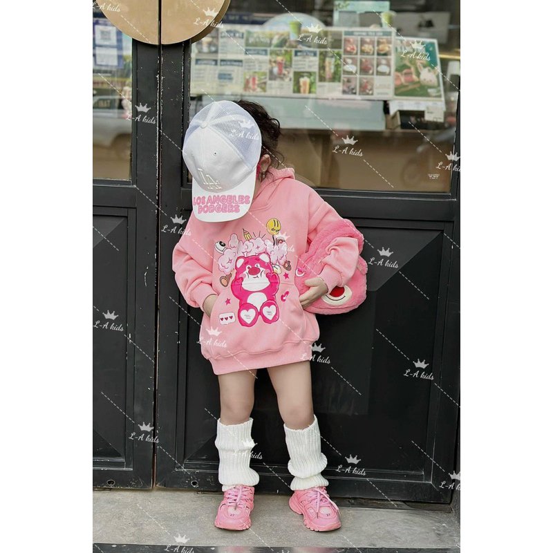 10-20kg áo hoodie gấu dâu dáng dài cho bé gái, áo nỉ có mũ cho bé gái