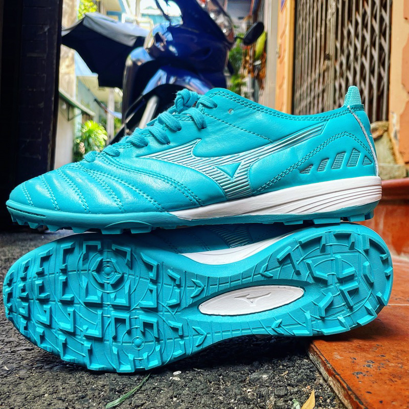 Giày bóng đá, đá bóng Mizuno Neo 3 có khâu full đế miễn phí
