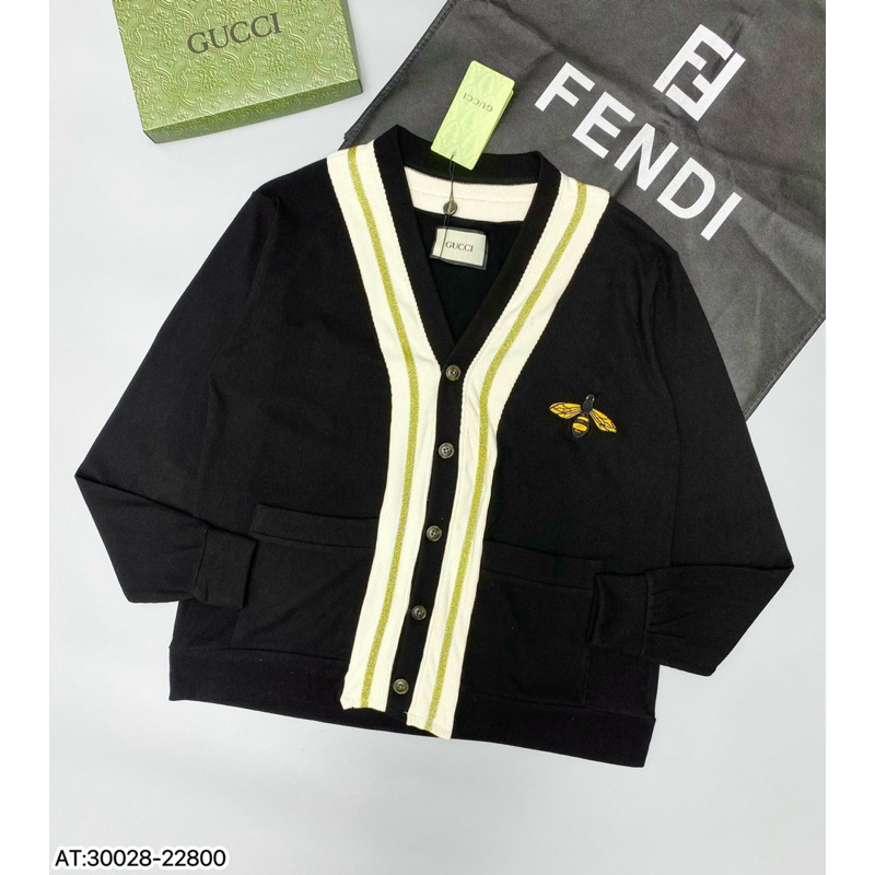 Áo khoác cardigan gc thêu ong đơn giản,áo cardigan thêu ong gc vải len mỏng mặc khoác nhẹ mùa đông