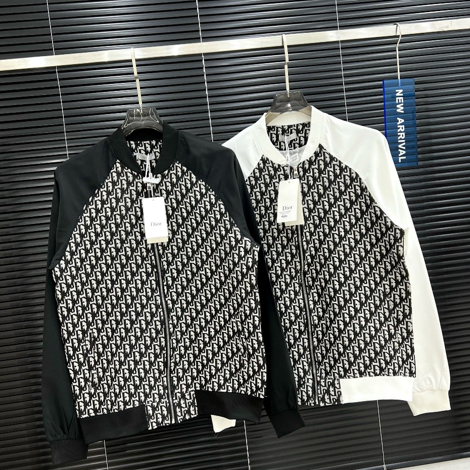 Áo Khoác Bomber Chits Tan Di.Ô Bản Neww Họa Tiết Vân Thêu_Áo Bomber Phối Tay Phối Gió Hai Lớp