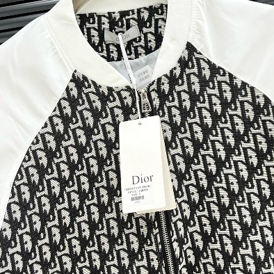 Áo Khoác Bomber Chits Tan Di.Ô Bản Neww Họa Tiết Vân Thêu_Áo Bomber Phối Tay Phối Gió Hai Lớp