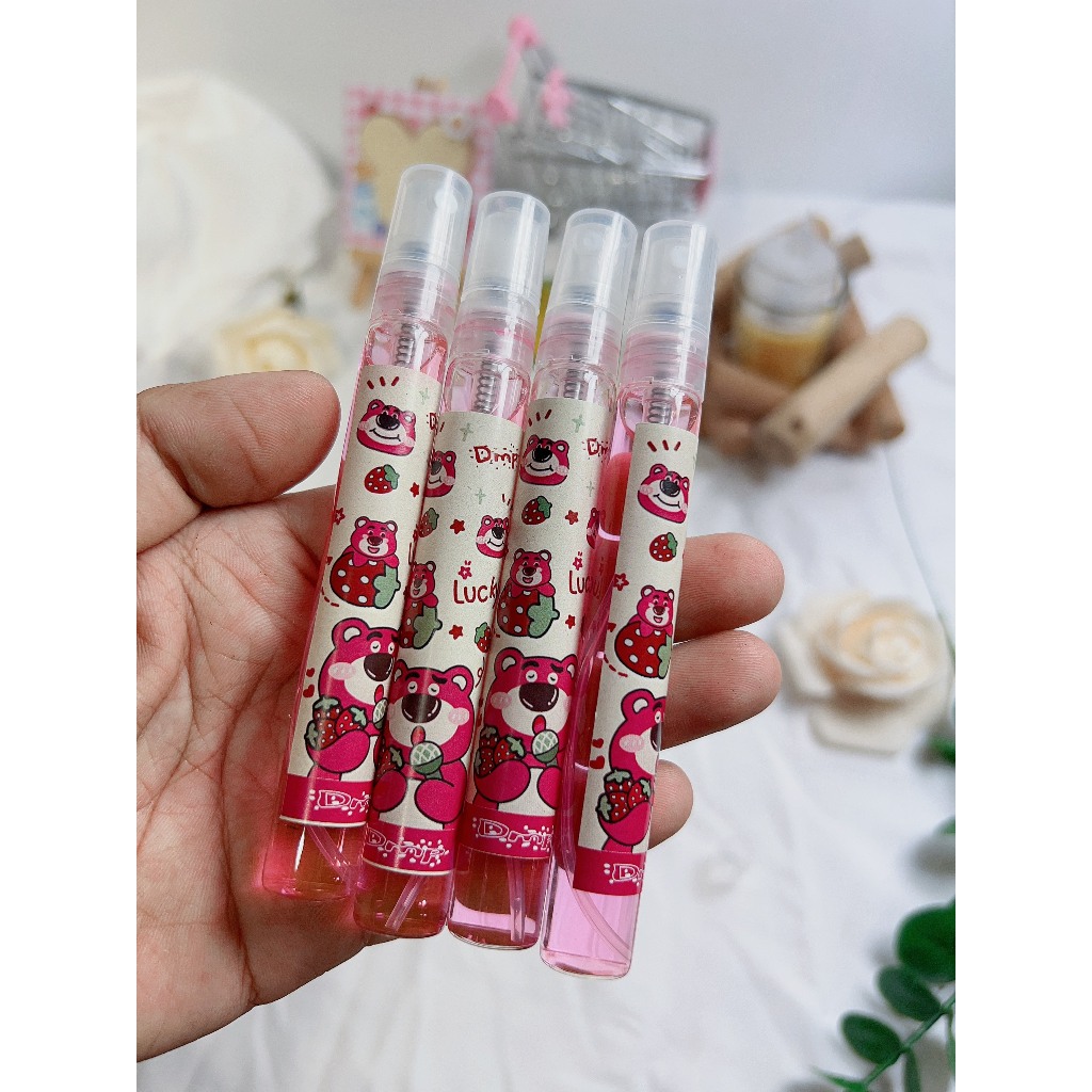 Nước hoa gấu dâu chai chiết 10ml, mùi thơm cực kỳ dễ thương. lưu mùi lâu .Body Mist Gấu Dâu Lotso