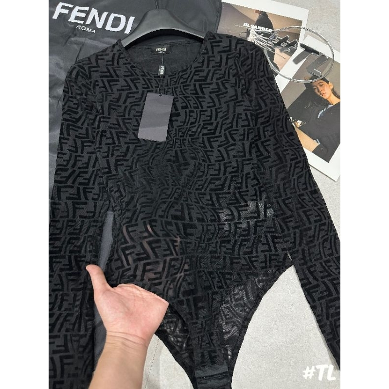 Áo body suit chữ hàng QCL1