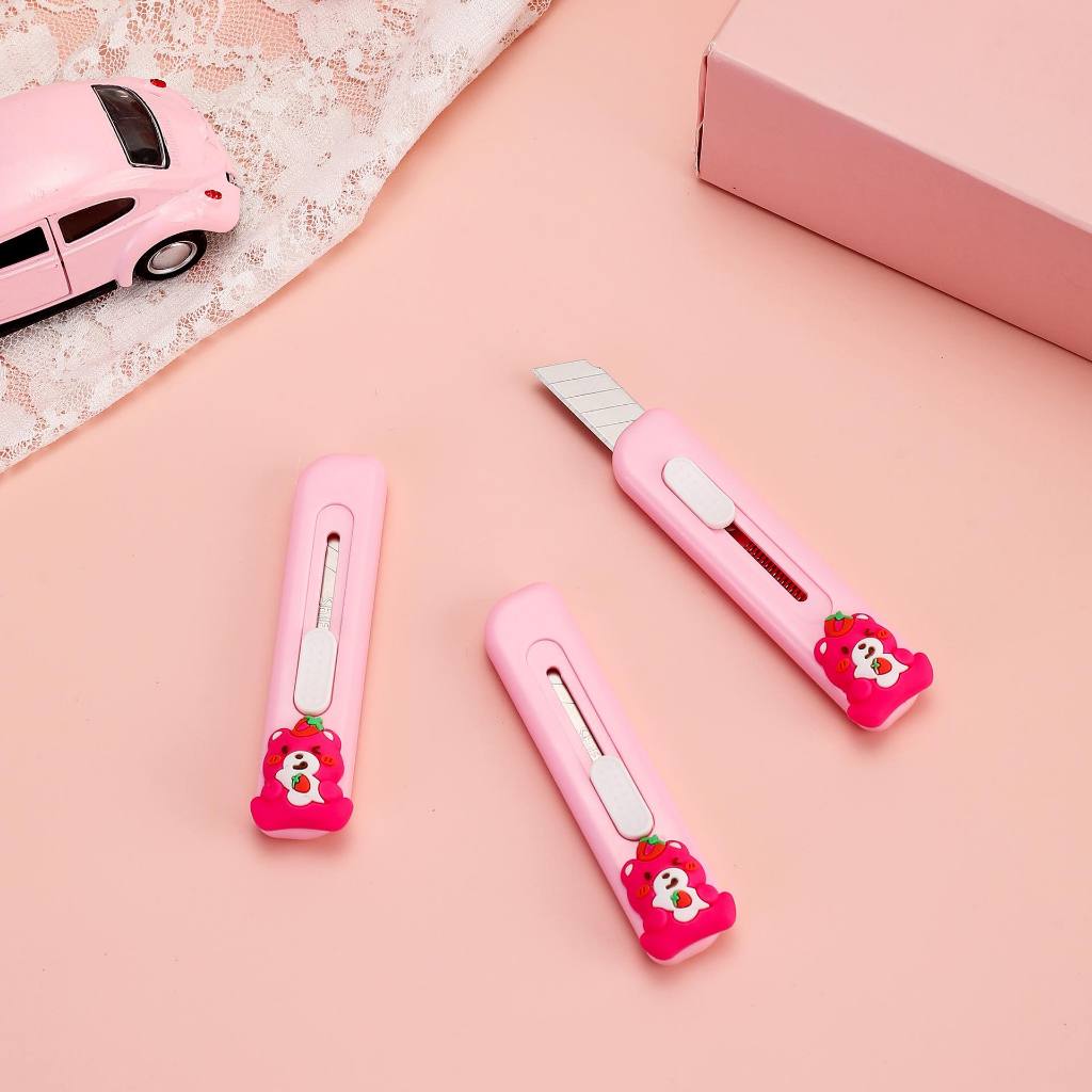 Dao rọc giấy hình gấu dâu Lotso dễ thương