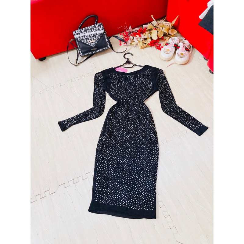 Đầm tiệc siez s m nhỏ