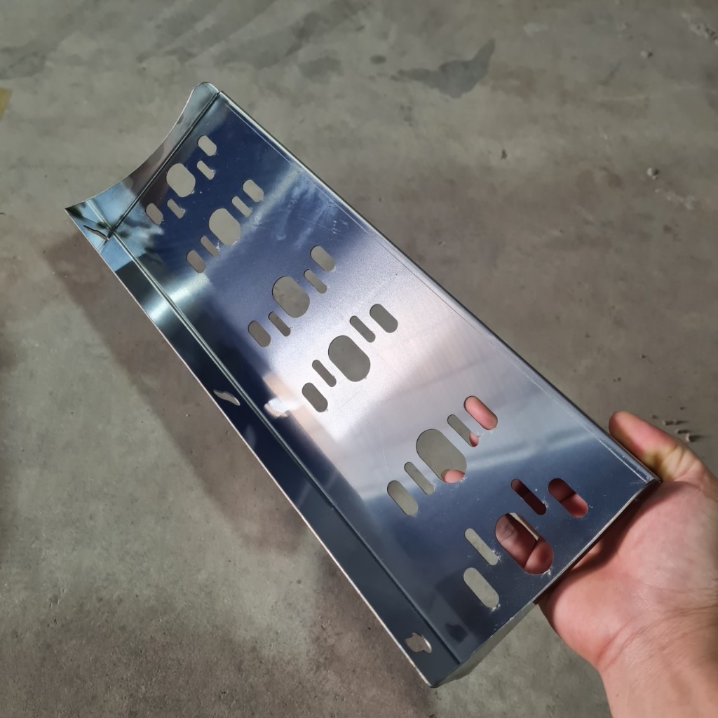 Giá treo 3 cốc lọc 10, 20 inch inox