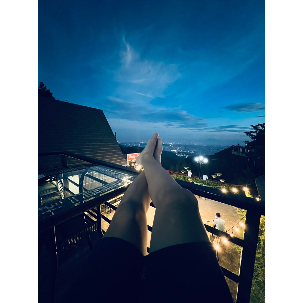 Quạt Nan Tre Tư Nhiên Thiết Kế Cầm Tay Không Bị Moit