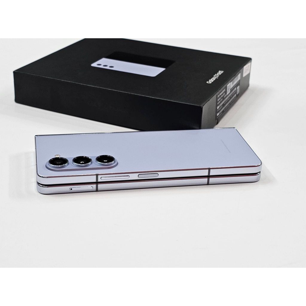 Điện thoại SS Galaxy Z Fold5 5G  Công Ty mới fullbox nguyên seal