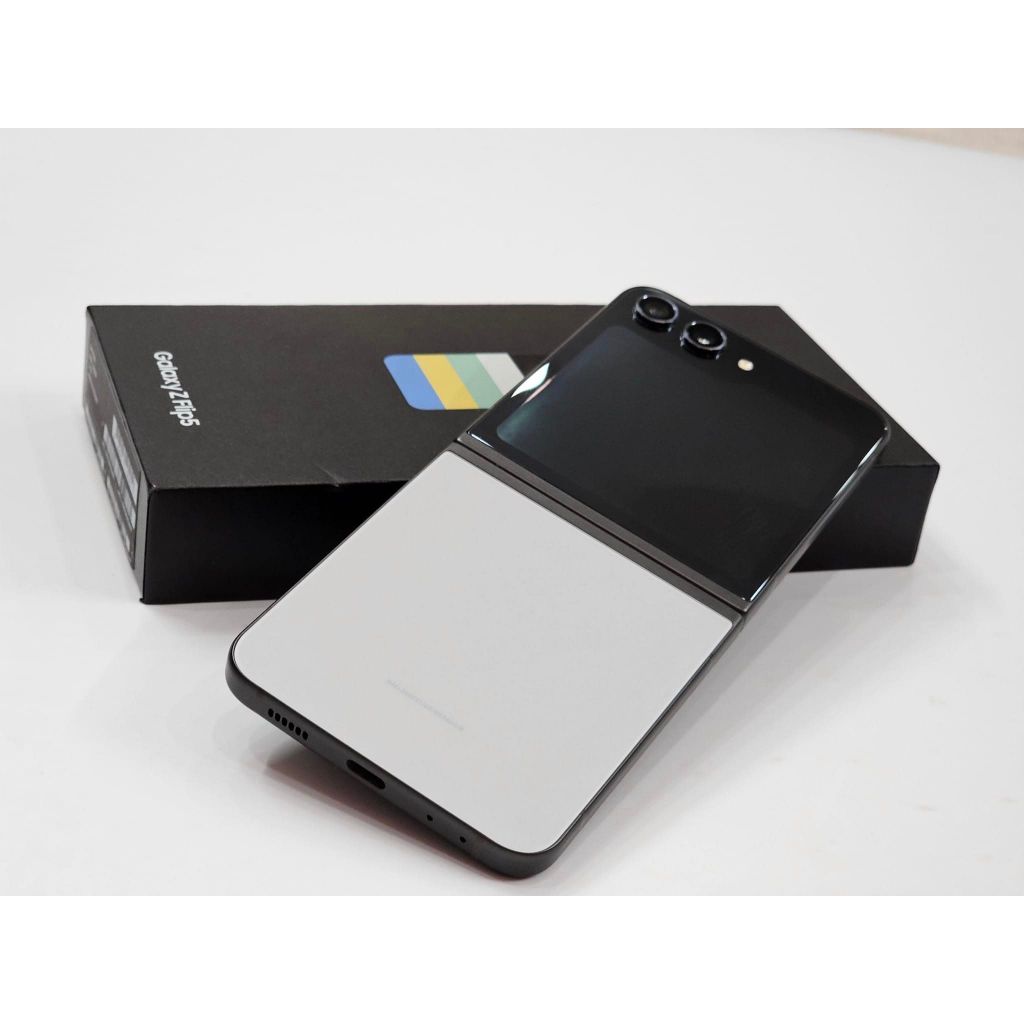 Điện thoại SS Galaxy Z Flip5 5G  Công Ty mới Fullbox nguyên seal