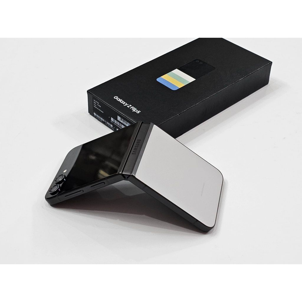 Điện thoại SS Galaxy Z Flip5 5G  Công Ty mới Fullbox nguyên seal
