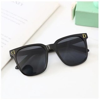 Kinh UNISEX CHỮ D Hot Hit Cho Bé