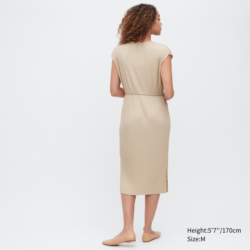 Váy uni..qlo mua tại Nhật màu xanh ngọc size M