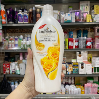 Dầu Gội Enchanteur Dưỡng Tóc Siêu Mượt Charming 650g