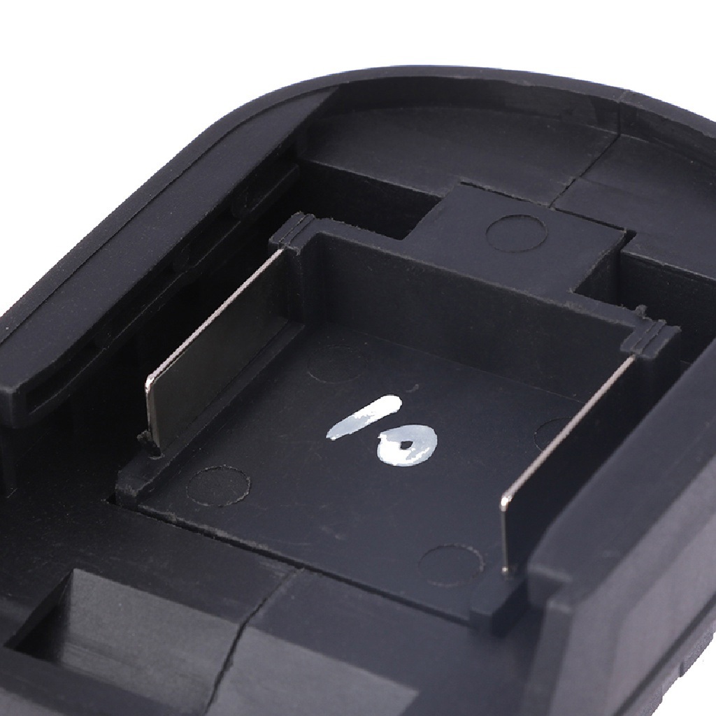 Đế chuyển pin makita 18V sang Usb 5V có đèn led