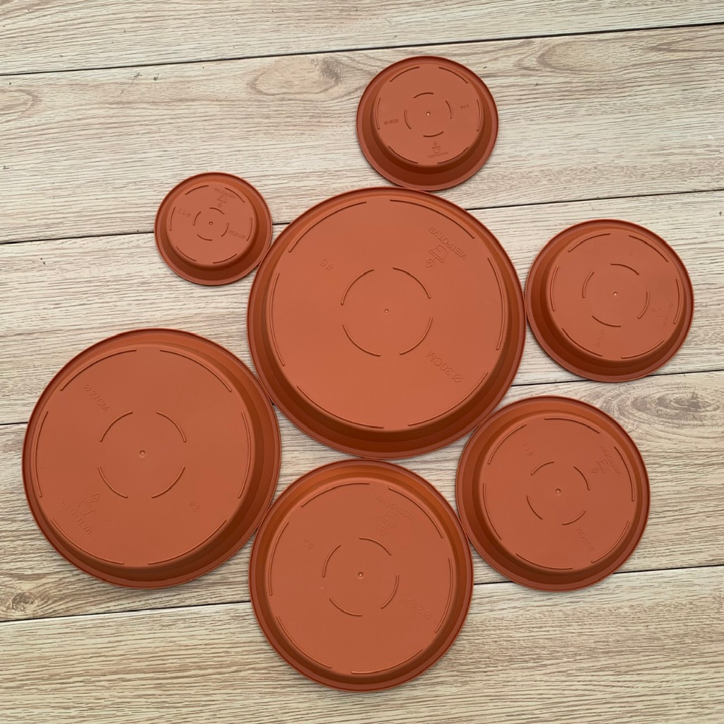 - Đĩa Lót Chậu nhựa Màu CAM ĐẤT, 7 Size, Loại Hàng Mỏng, Nhựa Nguyên Sinh, Dẻo Dai, Đảm Bảo Công Năng Lót Chậu.